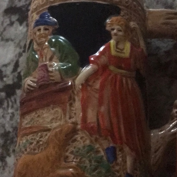 Set of 2 vintage identical hand painted beer steins German style - Picture 11 of 12